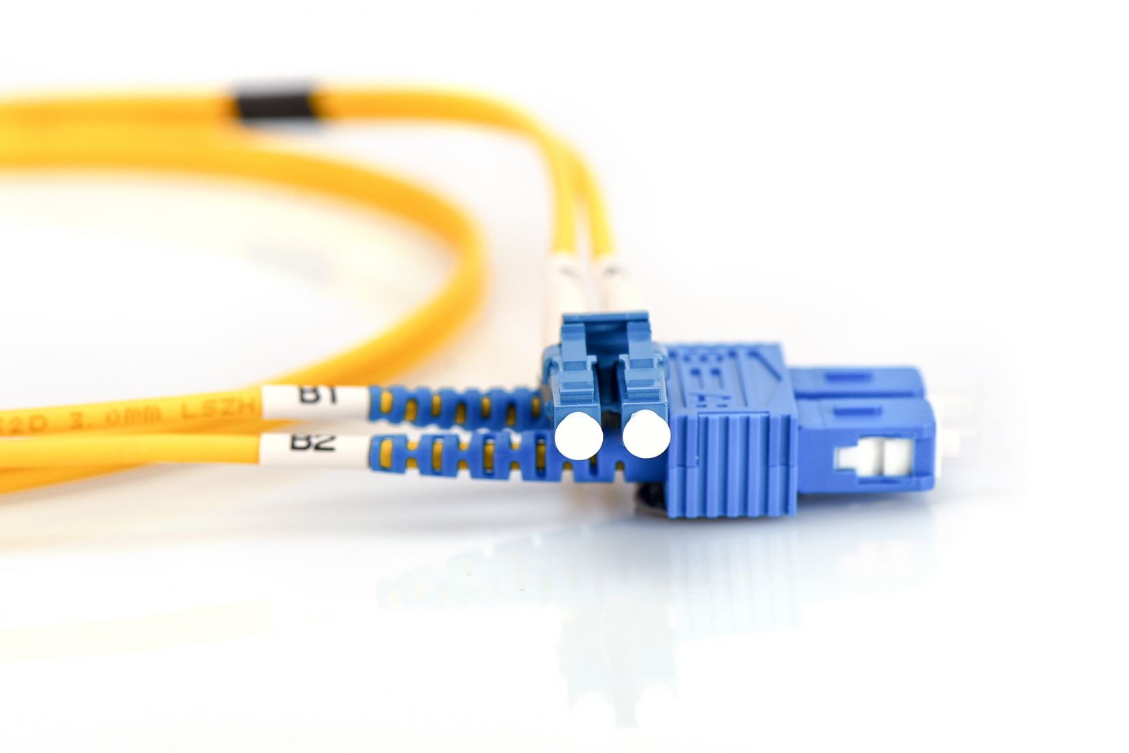 Digitus DK-2932-10 száloptikás kábel 10 M LC SC I-VH OS2 Yellow