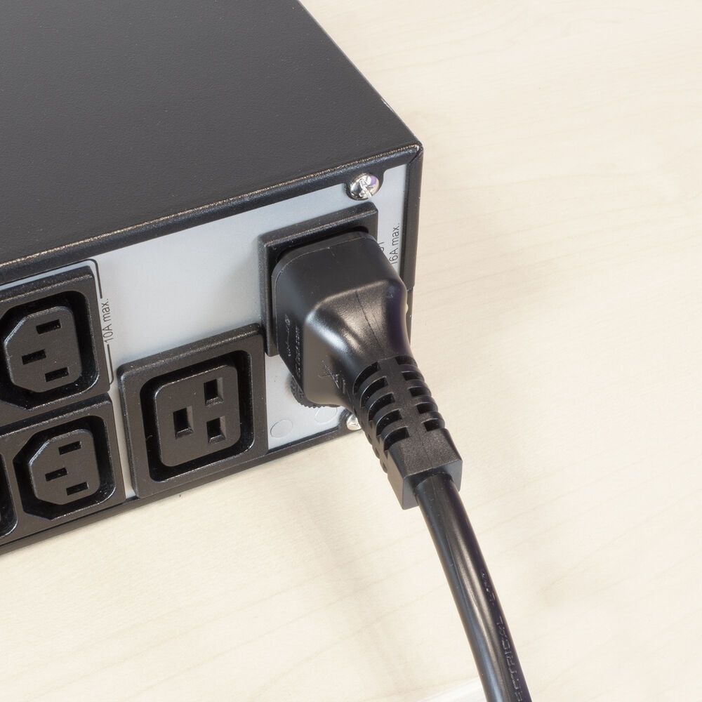ACT Powercord CEE 7/7 male (angled) - C19 IEC Lock 2m Black 5-Pack