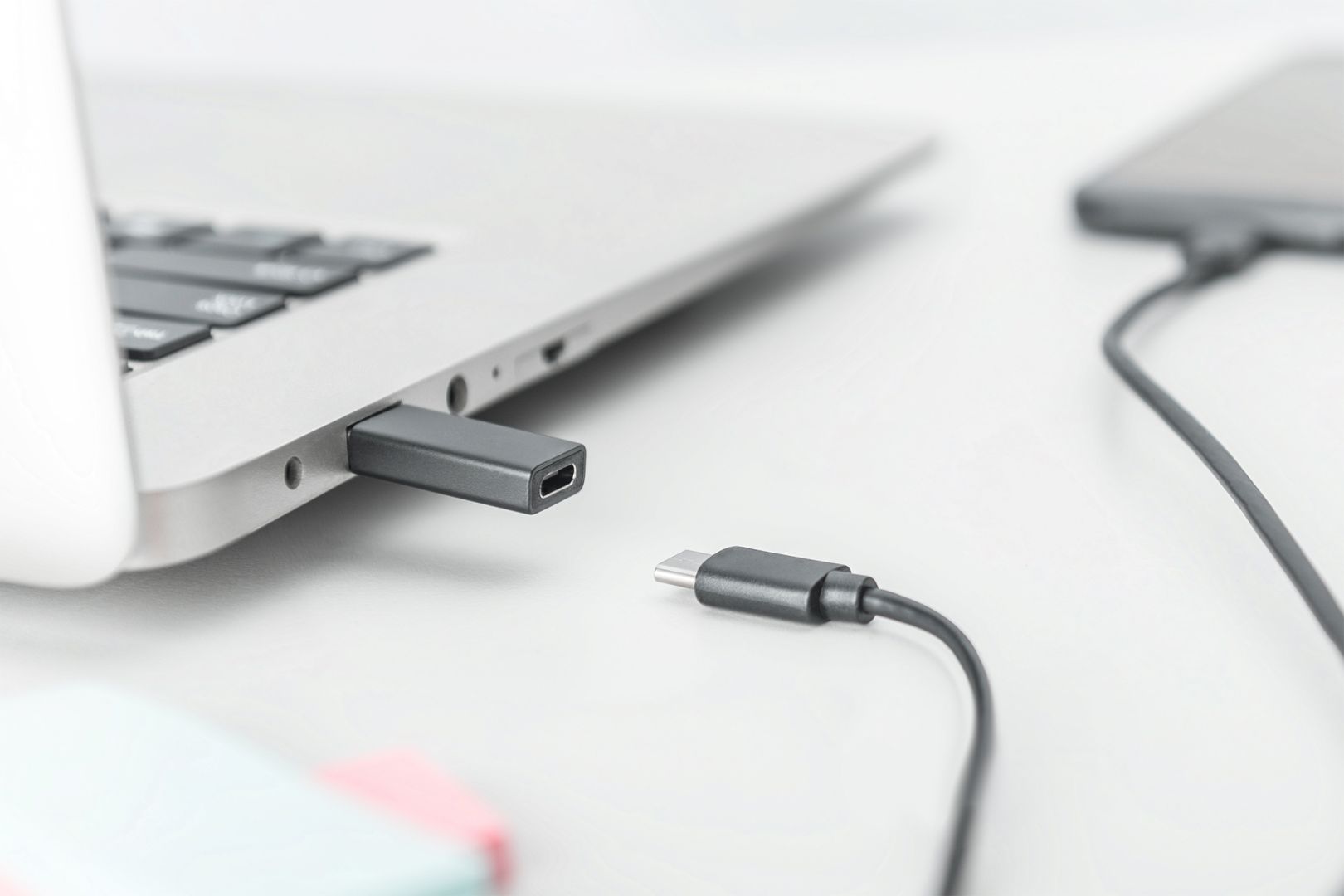 Digitus USB Type-C male/famale adapter Black