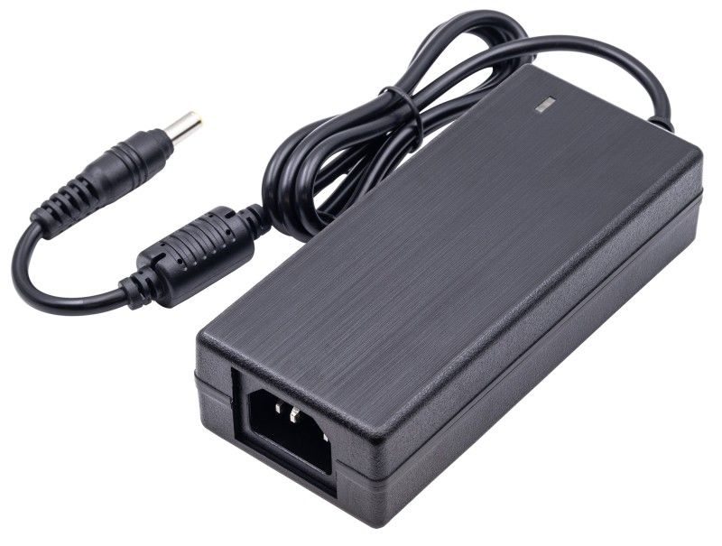 Nestron Asztali CCTV tápegység 12 VDC/2 A; tápkábellel